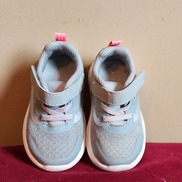 Athletic Works Toddler Girls’ Mesh Jogger Sneakers, Size 5 - Picture 3 of 7